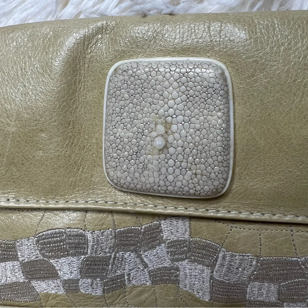 Vintage Stunning R&Y Augousti shell Clutch